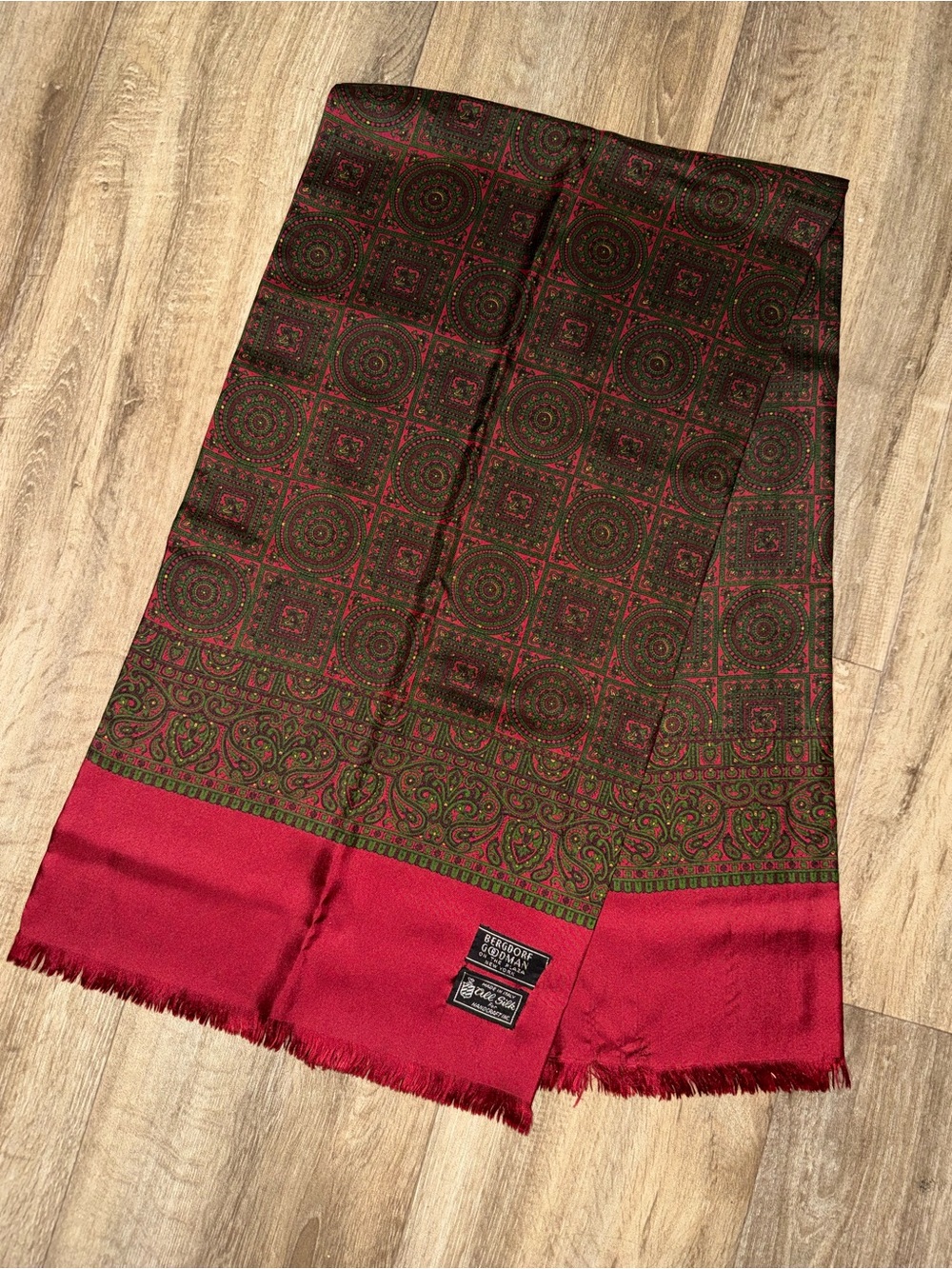 Vintage Bergdorf Goodman All Silk Scarf Made Italy On The Plaza NY 49x13